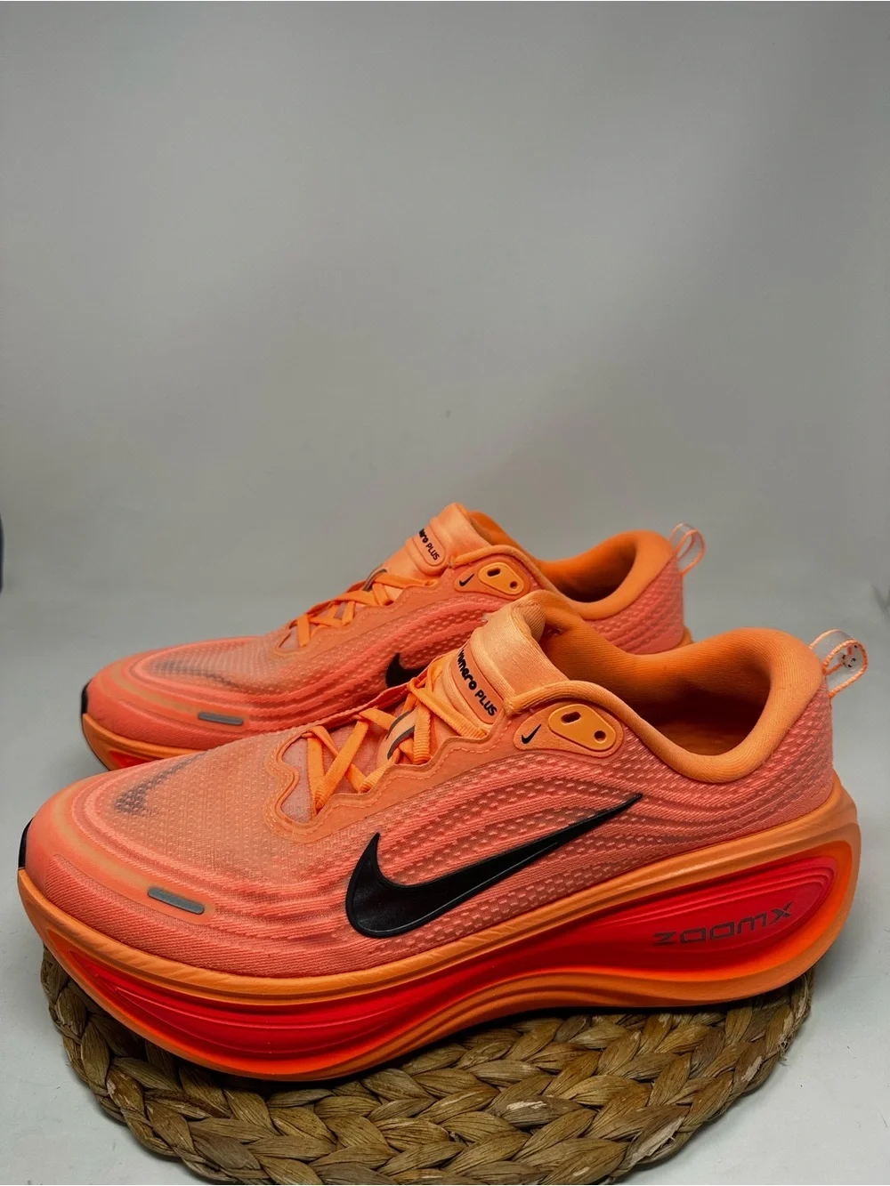 Nike Vomero Plus Running Shoes Orange Pulse Hot Lava Tones Size 14 Men's